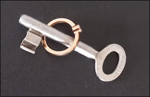 Ring Schlüssel Ring Key Hakan Varol
